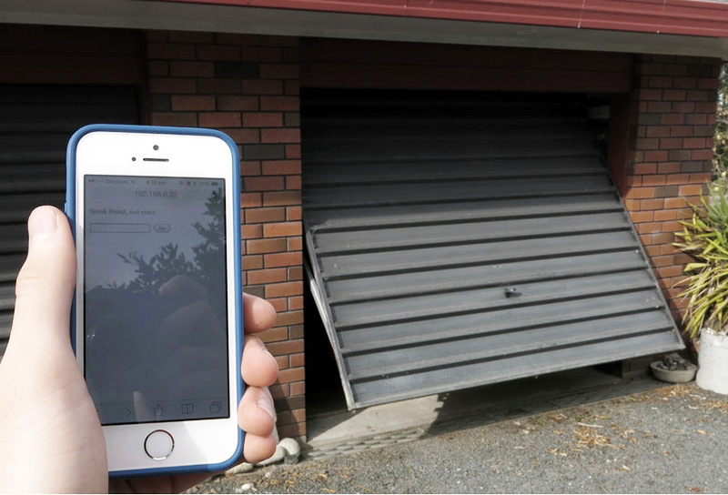 Abertura de portões de garagem com telemóvel